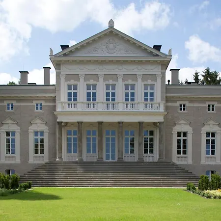 Vendégház Manowce Palace Trzebieradz