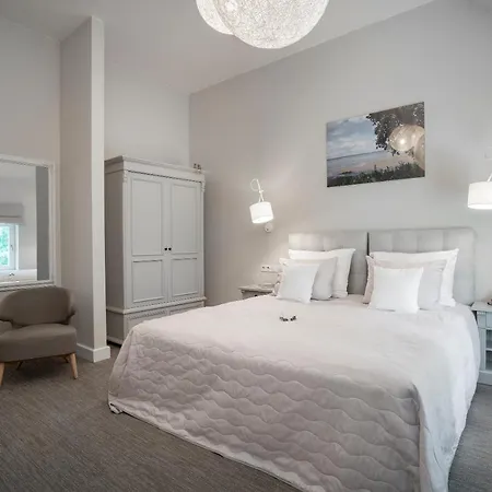 Manowce Palace Vendégház 4*