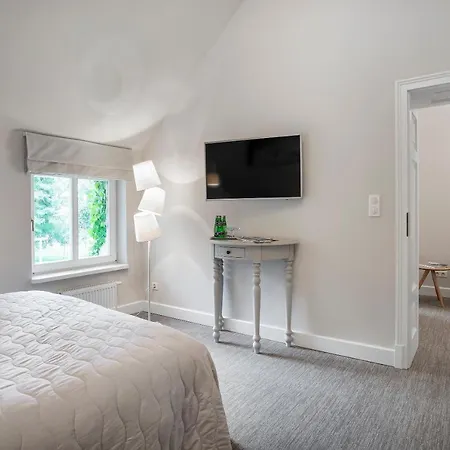 Manowce Palace Trzebieradz