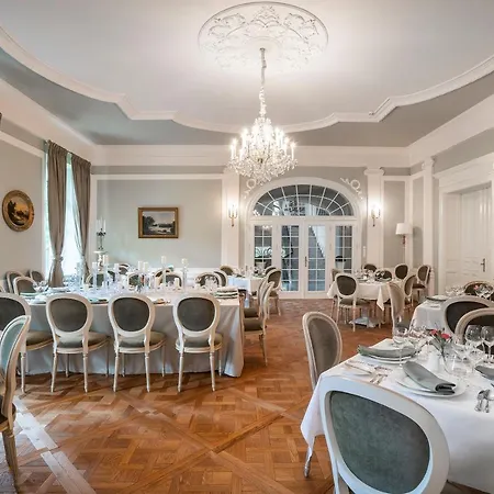 Pensjonat Manowce Palace Trzebieradz