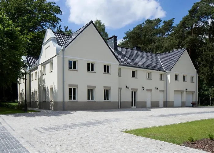 Manowce Palace Pensión Trzebieradz