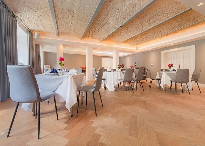 Manowce Palace 4* Trzebieradz