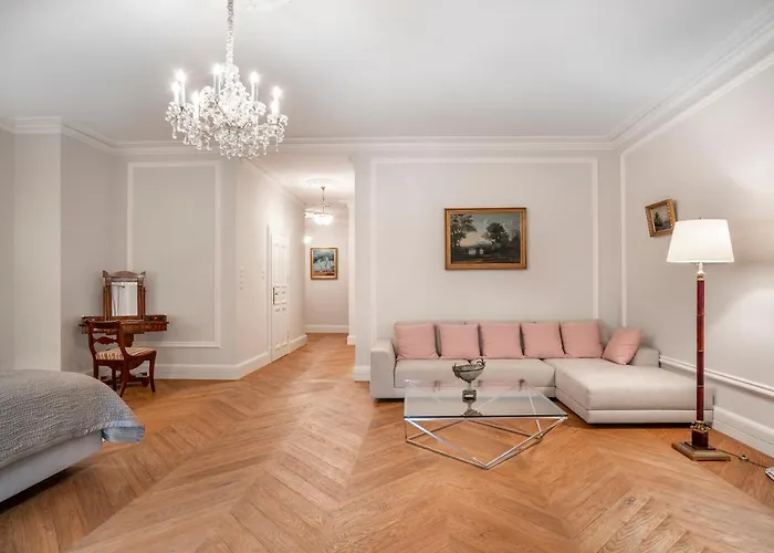 Manowce Palace Gæstehus 4*