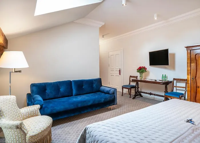 Gæstehus Manowce Palace Trzebieradz