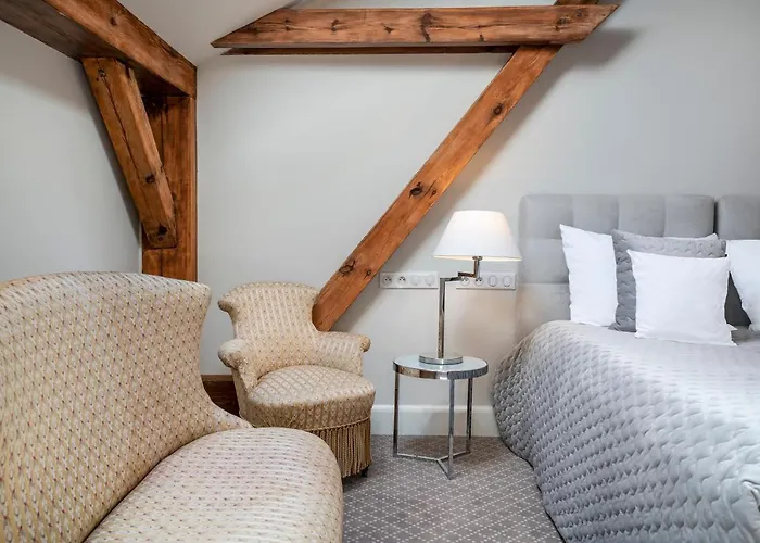 Manowce Palace Gæstehus Trzebieradz