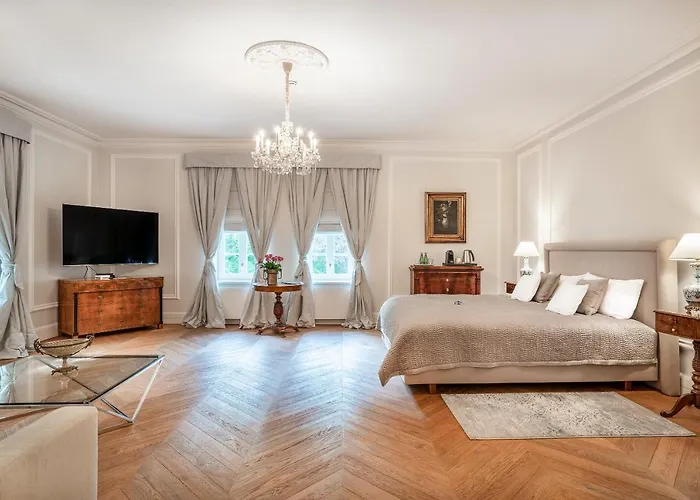 Gæstehus Manowce Palace Trzebieradz