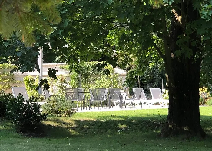 Manowce Palace Gæstehus Trzebieradz