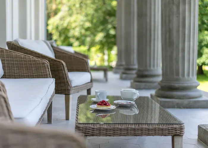 Manowce Palace Gæstehus 4*