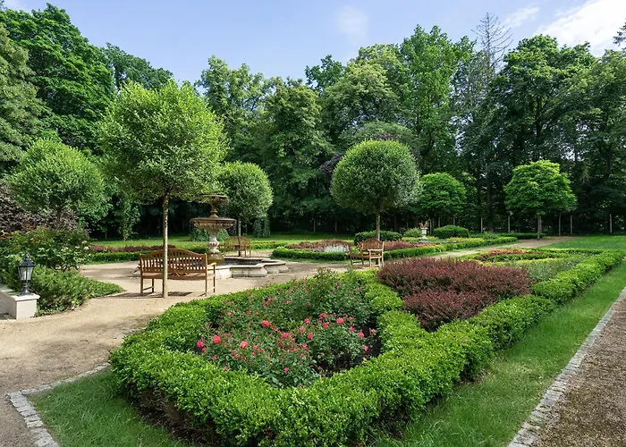 Manowce Palace Pensión Trzebieradz