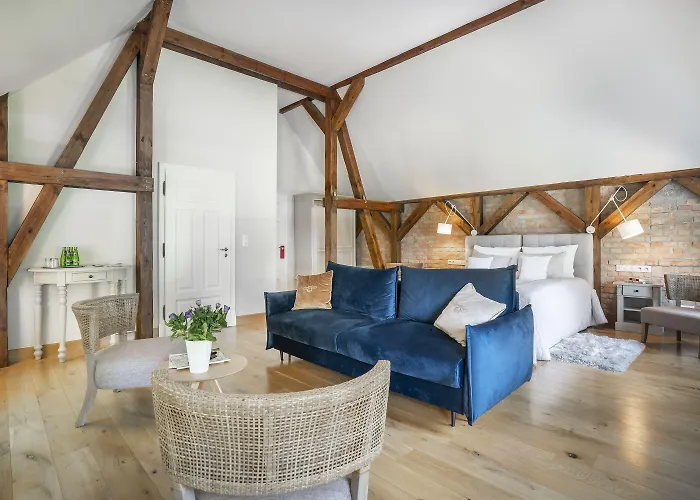 Manowce Palace Pensión Trzebieradz